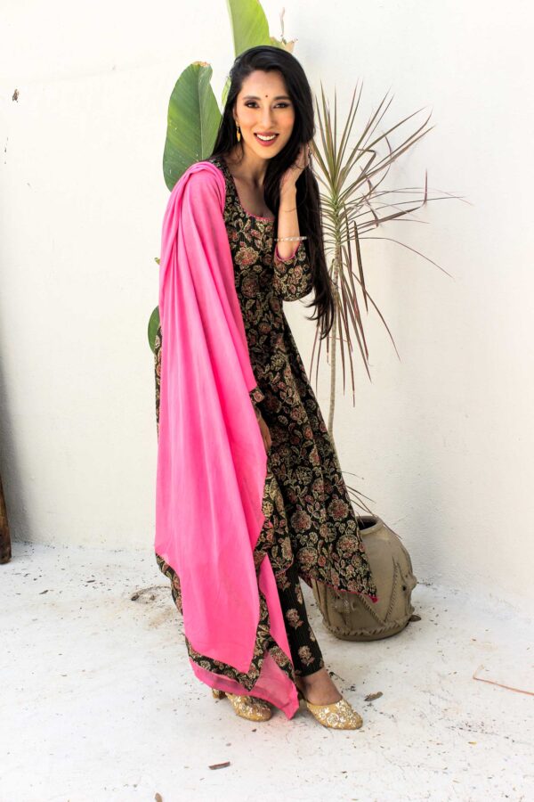 Forest Green floral assymetic a line katha set - Image 5