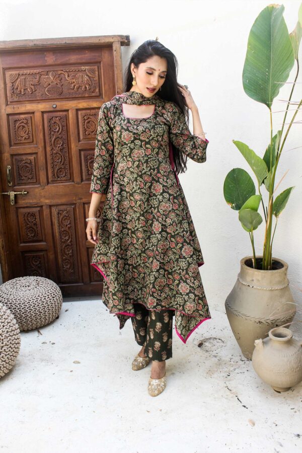 Forest Green floral assymetic a line katha set - Image 2