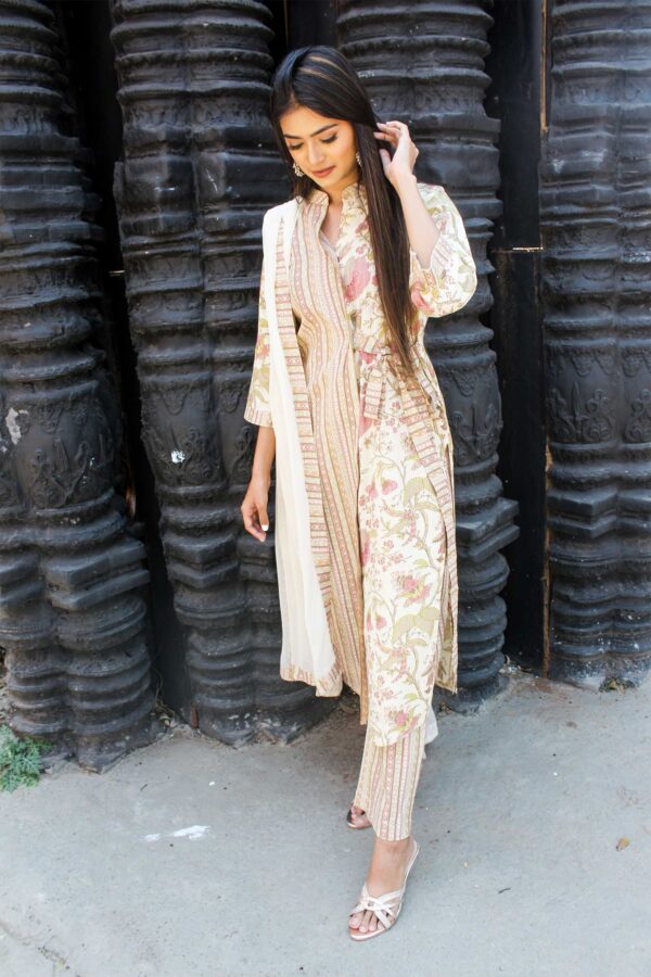 Cream floral half n half kurta straight set - Image 7
