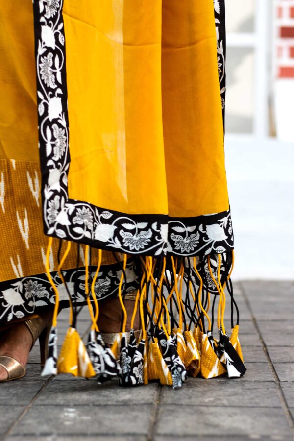 Yellow Georgette Saree - Image 3